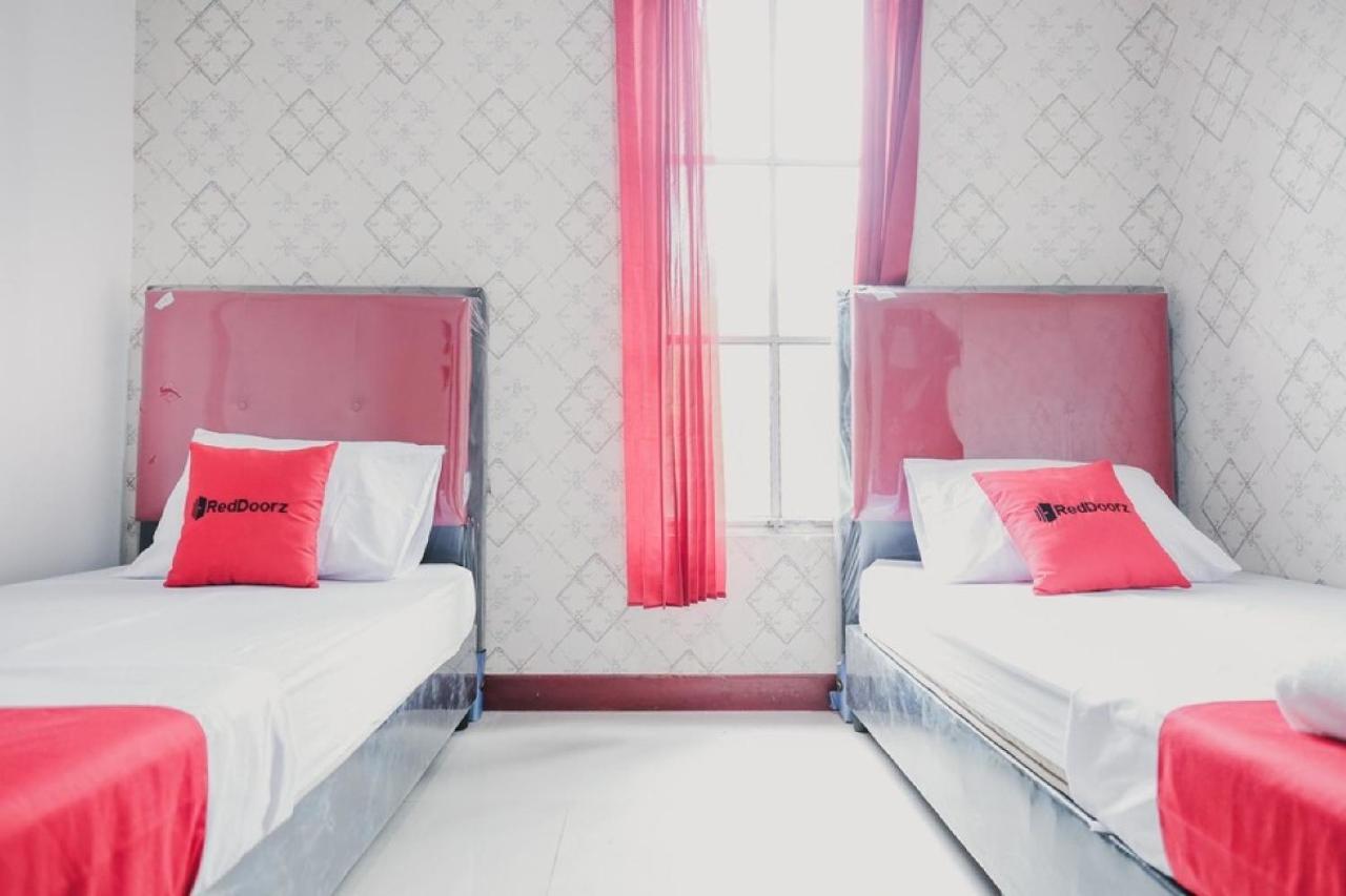 Reddoorz Near Nagoya Hill Batam 4 Hotel Jodoh  Exterior foto