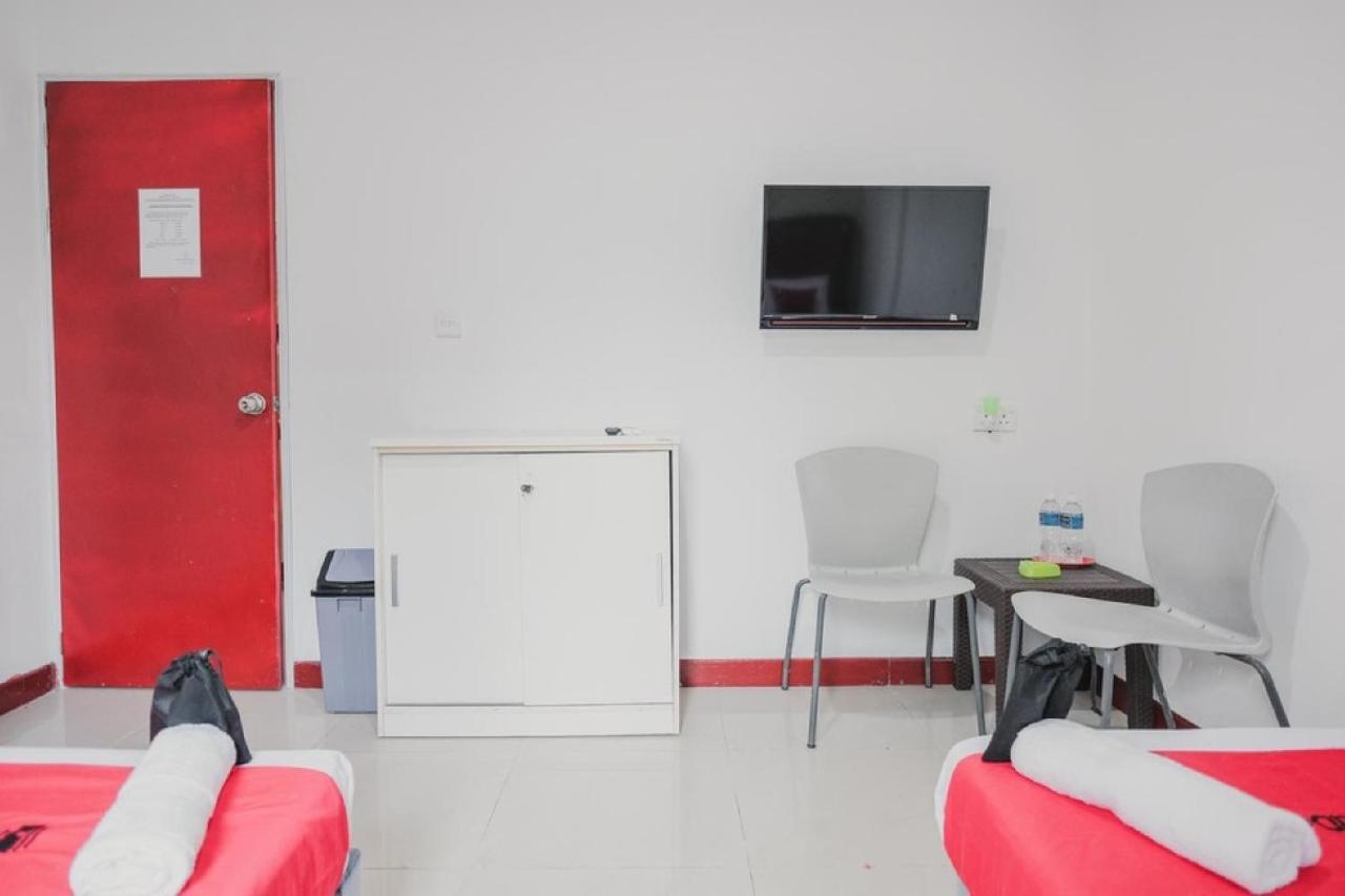 Reddoorz Near Nagoya Hill Batam 4 Hotel Jodoh  Exterior foto